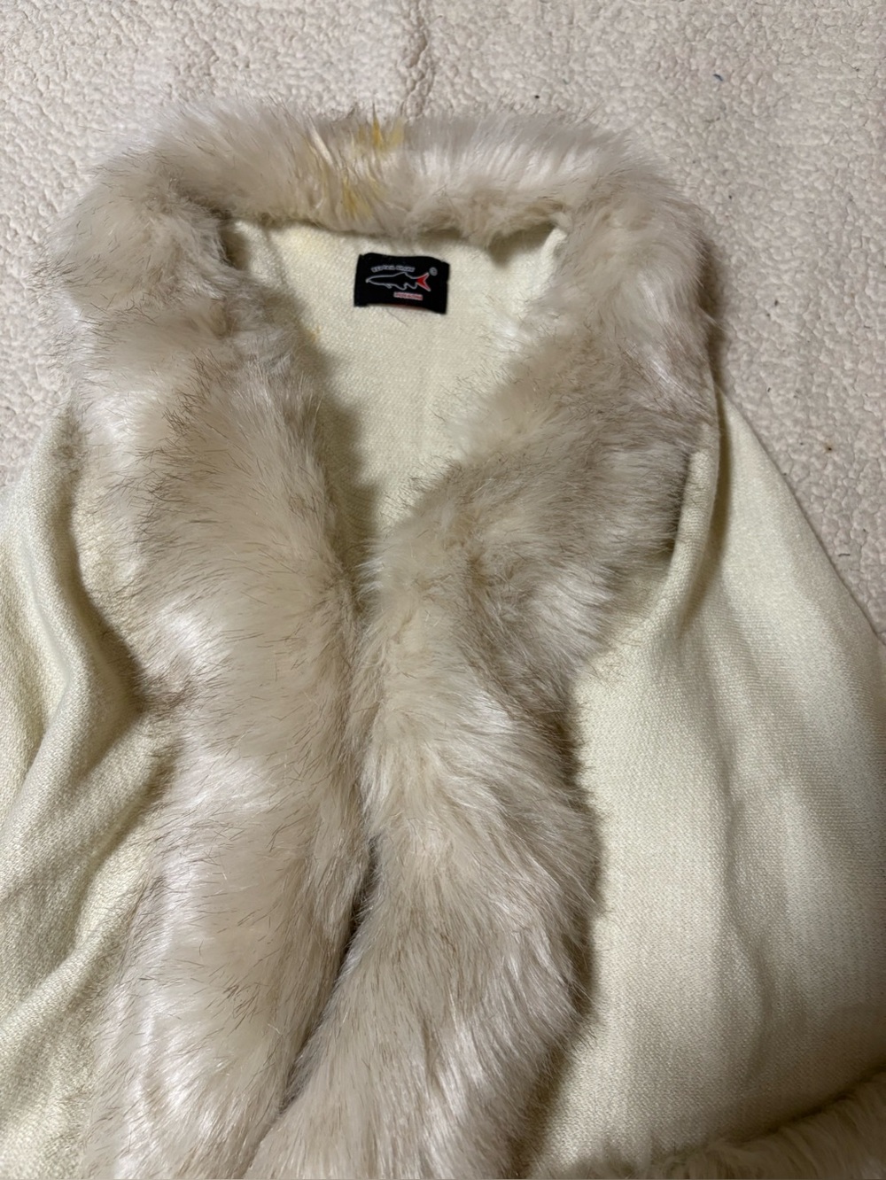 Faux Fur Trim Shawl Cape - Picture 7 of 11